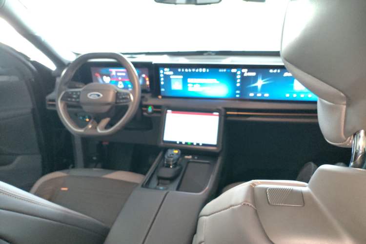 Used Ford Edge 2023 Ford Explorer L 2.0T EcoBoost Four-Wheel Drive 7-Seater Supreme Model
