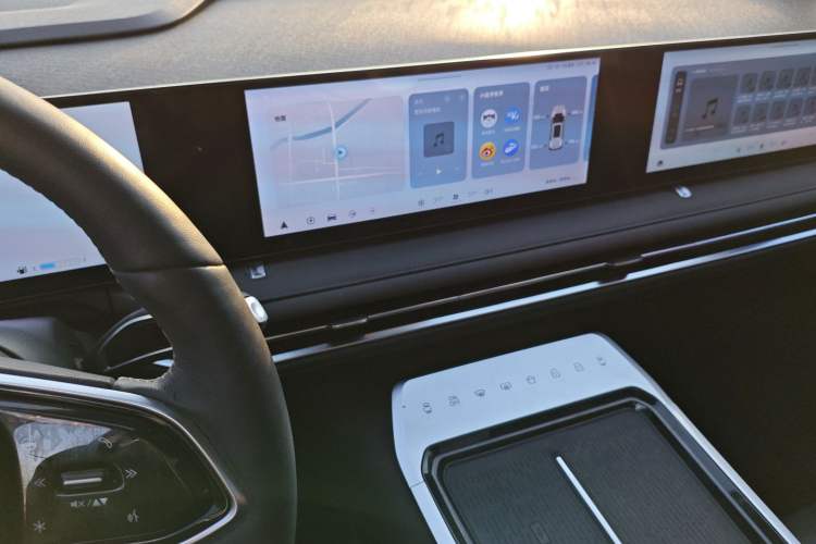 Used SAIC MAXUS G70 2024 2.0T Automatic Flagship Version 7 Seats
