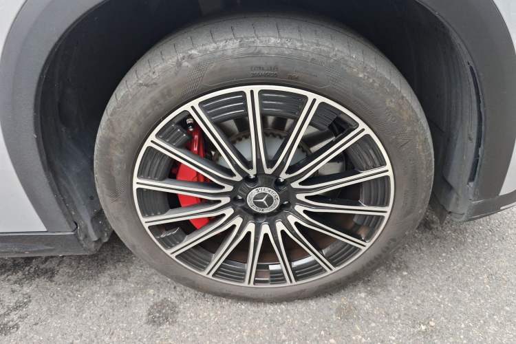 Used Mercedes-Benz EQE SUV 2023 350 4MATIC Luxury Edition Right Front Wheel Hub