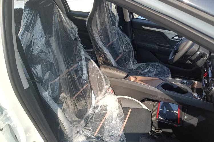 Used JAC Yiwei E10X 2024 Charming Edition 301km Lite
