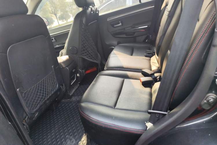 Used Haval H5 Classic 2012 ZhiZun Edition Green & Quiet 2.0T Manual Two-Wheel Drive Comfortable Model
