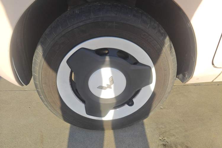 Used Wuling Hongguang MINIEV 2022 Macaron Fashion Edition Lithium-Nickel-Cobalt-Alpha-oxide
