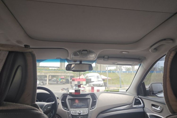 Used Hyundai Santa Fe Classic 2013 3.0L 4x4 Comfort Edition with Navigation 7 Seats Euro IV
