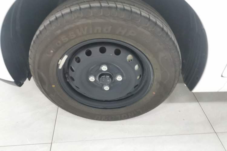 Used Wuling Hongguang New Energy 2024 All-Electric Model 300KM Practical Version
