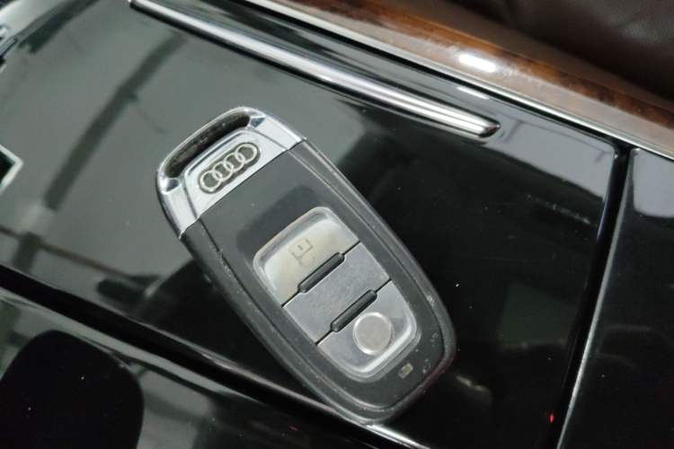 Used Audi A8 2013 A8L 45 TFSI quattro Luxury Model