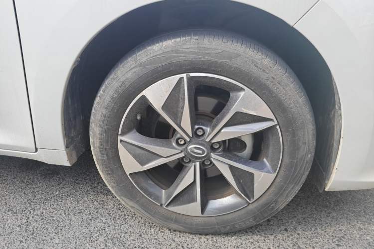 Used GAC Trumpchi M6 2023 PRO 270T DCT Luxury Edition Right Front Wheel Hub