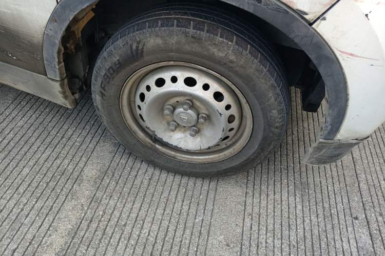 Used SAIC MAXUS EV30 2021 Pure Electric Smart Logistics Expert with Long Wheelbase—CATL