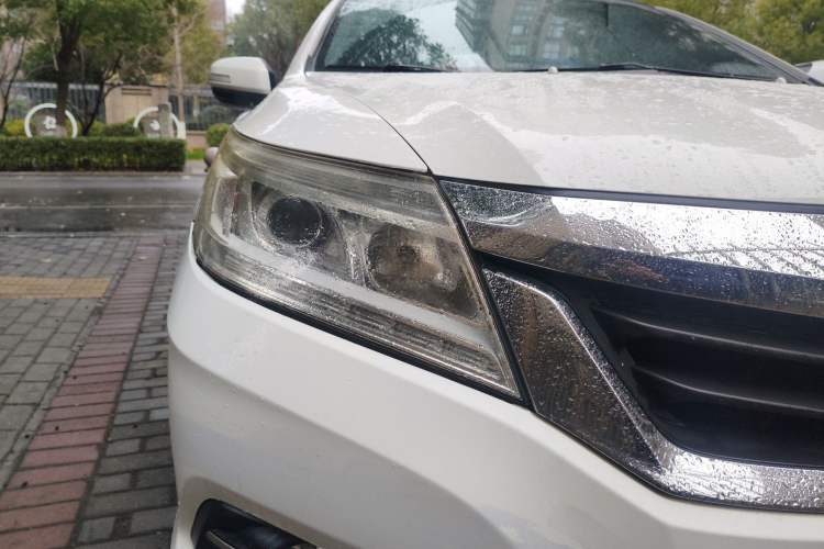 Used Honda Crider 2013 1.8L automatic luxury edition
