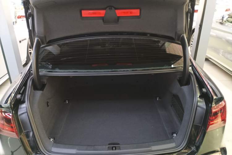 Used Audi A6L 2018 30th Anniversary Edition 30 FSI Style Model
