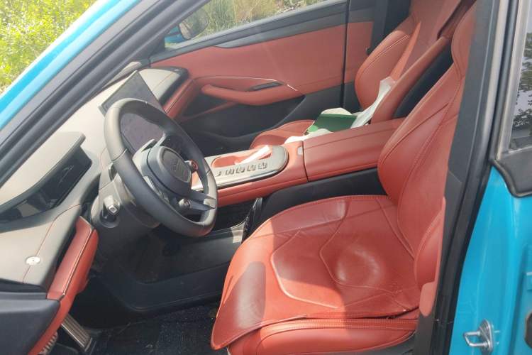 Used Xiaomi Auto SU7 2024 Four-Wheel Drive Ultra-Long Range Advanced Intelligent Driving Max Edition