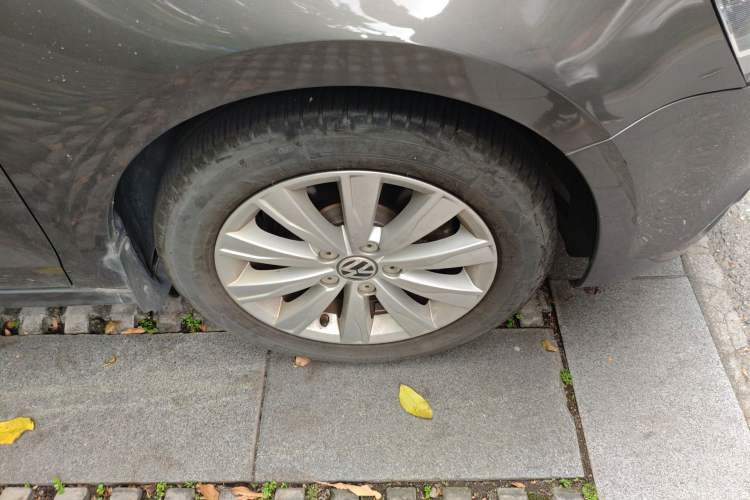 Used Volkswagen Sagitar 2014 Revised Version 1.6L Automatic Comfort Edition