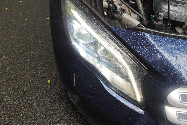 Used Mercedes-Benz GLA 2017 GLA 200 Fashion Model Right Front Headlight