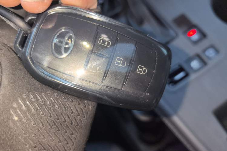 Used Toyota Sienna 2024 2.5L Hybrid Comfort Edition