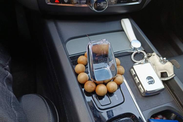 Used Volvo XC60 New Energy 2024 T8 Plug-in Hybrid Long-Range All-Wheel Drive Zhiyuan Polar Night Edition
