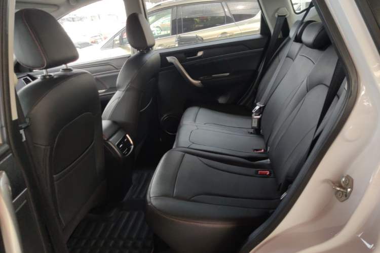 Used Haval M6 2019 1.5T DCT Two-Wheel Drive Elite Version China VI Standard
