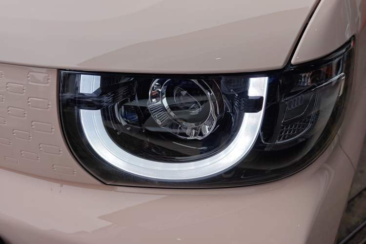 Used Chery QQ Ice Cream 2022 Taohuanxi Sweet Peach Edition Left Front Headlight