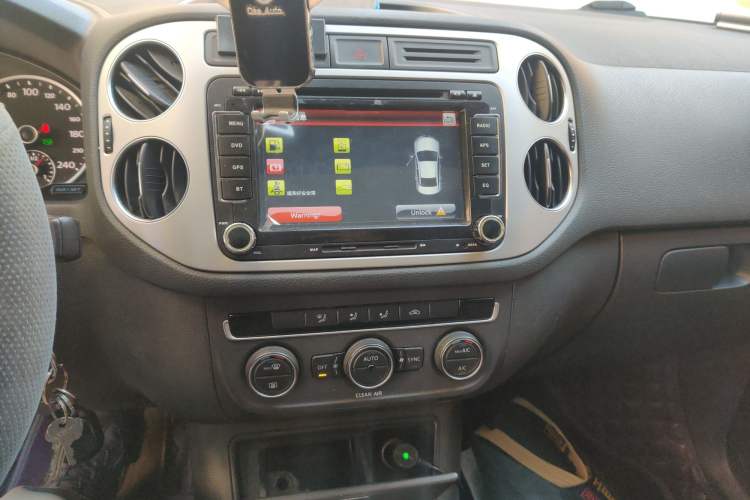 Used Volkswagen Tiguan L 2017 300TSI Automatic Two-Wheel Drive Silk Road Comfort Edition