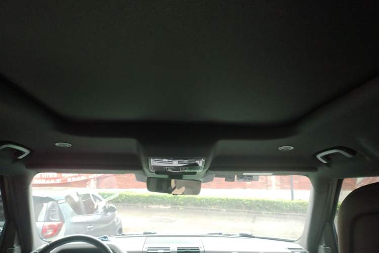 Used Land Rover Defender 2022 110 P400 X-DYNAMIC HSE Headliner