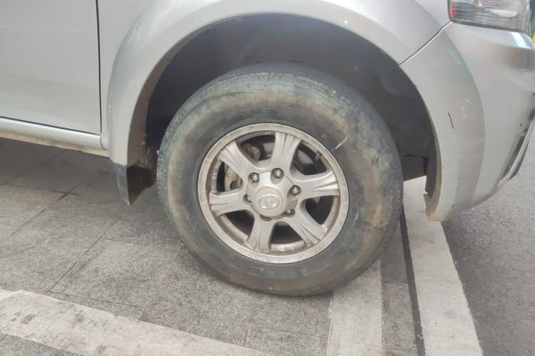 Used Great Wall Wingle 5 2017 2.0T European Version Diesel Two-Wheel Drive Advanced Large Double-Cab GW4D20E
