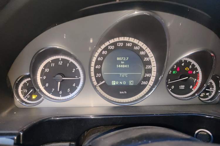 Used Mercedes-Benz E-Class 2010 E 260 CGI Fashion Model