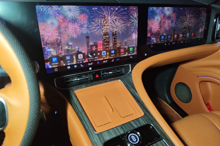 Used Hima AITO M9 2024 Range-Extended Ultra Version 42 kWh 6-Seater Model Audio And AC Panel