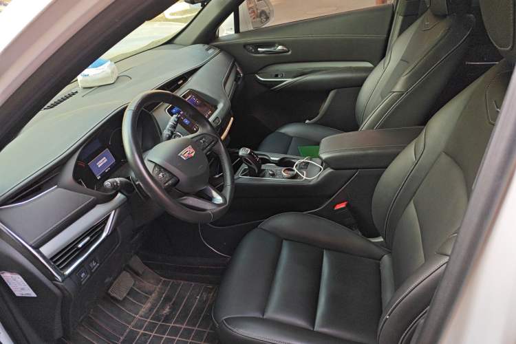 Used Cadillac XT4 2018 28T Two-Wheel-Drive Luxury Model