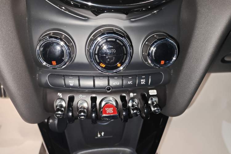 Used MINI 2022 Updated 1.5T COOPER Classic Edition