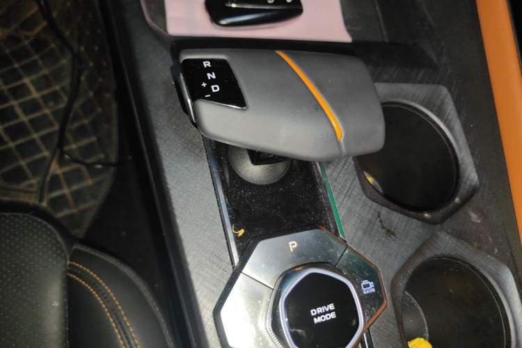 Used CHANGAN UNI-V 2023 1.5T Prestige Model
