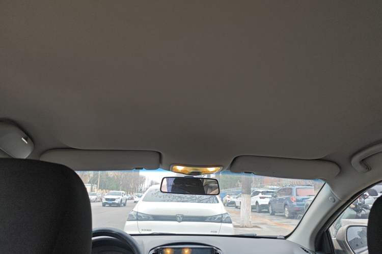 Used Roewe 350 2013 350S 1.5L Automatic Xunda Edition
