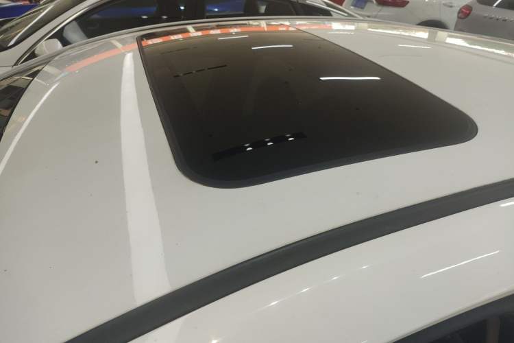 Used Geely Auto Emgrand 2021 UP 1.5L CVT Luxury Model Roof