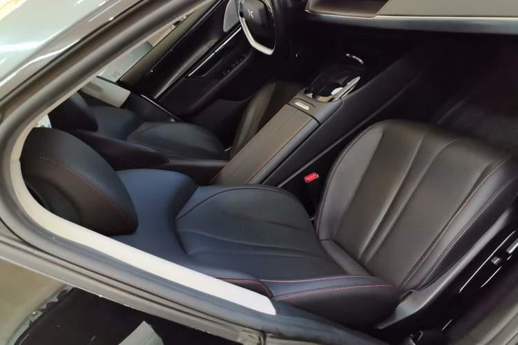 Used XPeng P7 2021 480E Right Front Seat