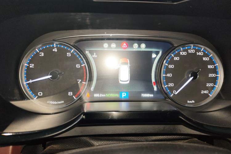 Used GAC Trumpchi GS8 2017 320T Two-Wheel Drive Luxury Smart Connectivity Version (7 Seats)
