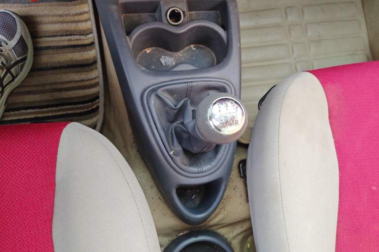 Used JAC Group Yueyue 2012 1.0L Comfort Version
