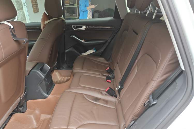 Used Audi Q5 2017 Plus 40 TFSI Ambition Model