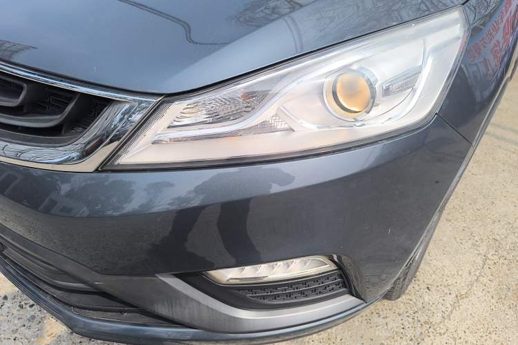 Used Geely Auto Emgrand GS 2016 Elegant Edition 1.8L Manual LingShang Model Left Front Headlight