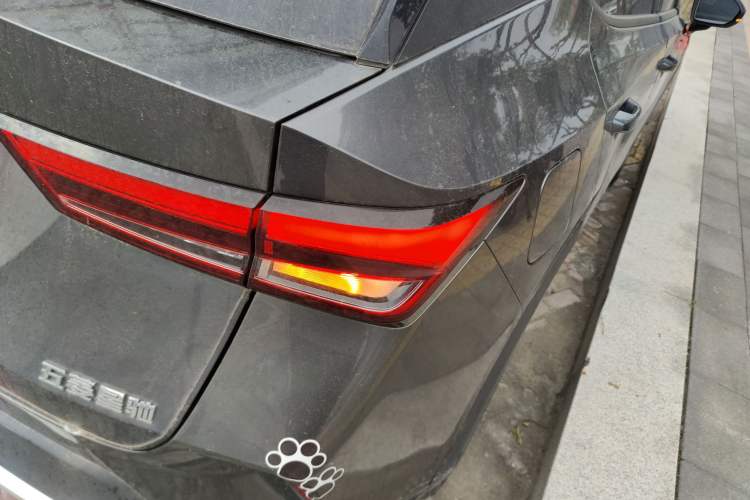 Used Wuling Alvez 2022 1.5L Manual Free-Style Model