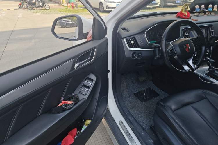 Used Roewe RX5 2016 20T Two-Wheel Drive Automatic Flagship Edition
