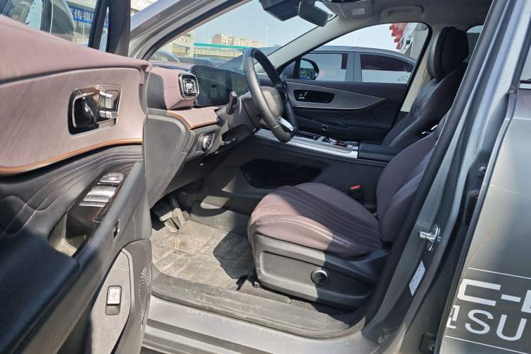 Used Chery Tiggo 9 C-DM 2025 1.5T 106KM Ultra-Comfort Edition 5 Seats Lithium-NMC