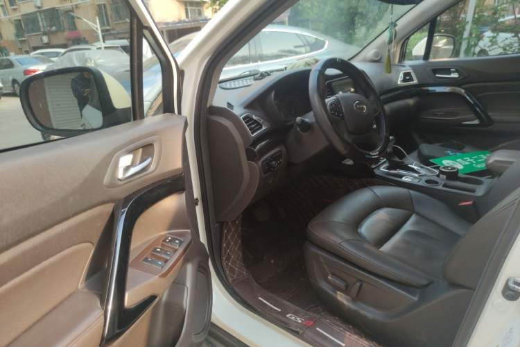 Used GAC Trumpchi GS4 2017 235T Automatic Two-Wheel Drive Luxury Smart Connectivity Version