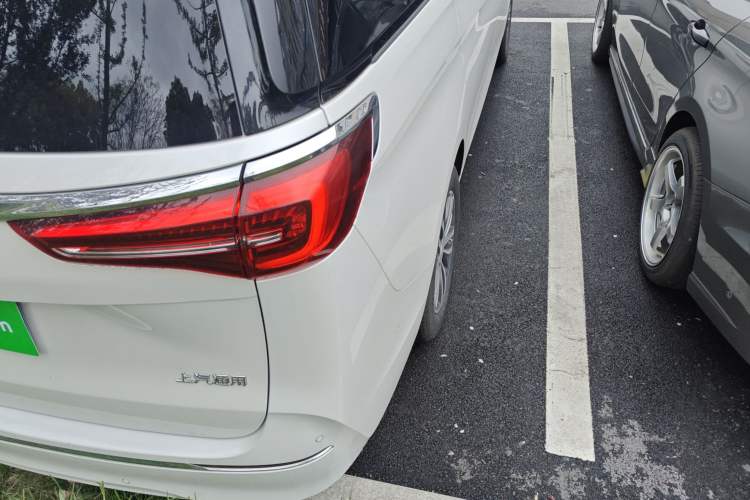 Used Buick GL8 2021 ES Land Cruiser 653T Luxury Edition Exterior 1