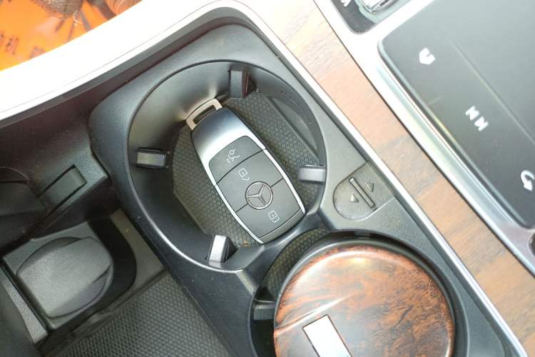 Used Mercedes-Benz GLC 2022 GLC 260 L 4MATIC Luxury Model
