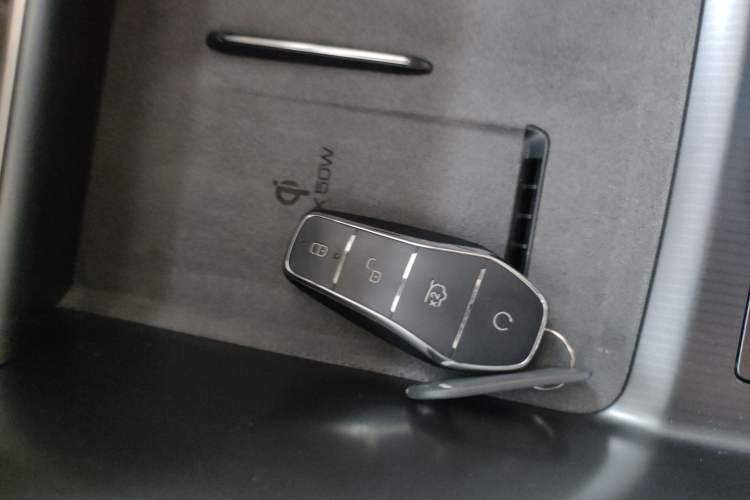 Used BYD Song L EV 2024 550 km Excellence Version
