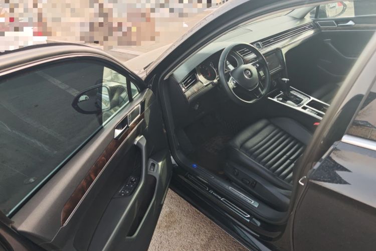 Used Volkswagen Magotan 2019 330TSI DSG Luxury Version China VI Standard Driver Seat