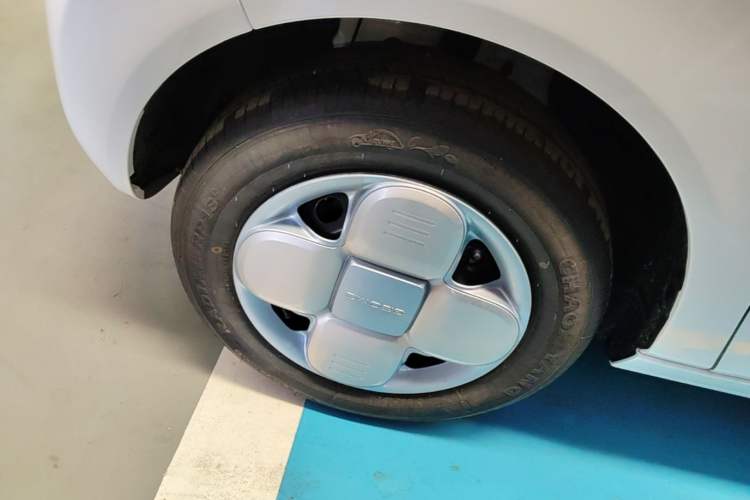 Used Geely Galaxy Panda 2024 Panda Mini 200km Endurance Bear
