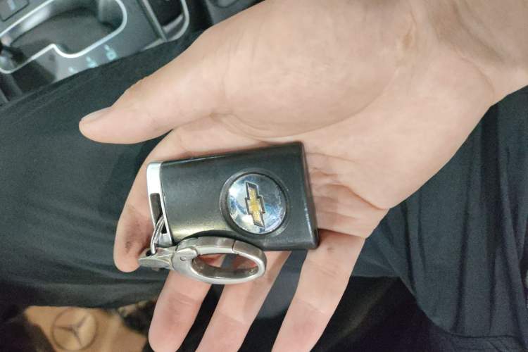 Used Chevrolet Captiva 2015 2.4L 4x4 Flagship Edition 7-Seater