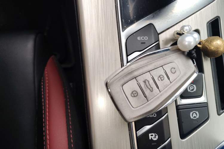 Used Geely Auto Coolray 2019 Sport Model 260T DCT Battle China V Standard