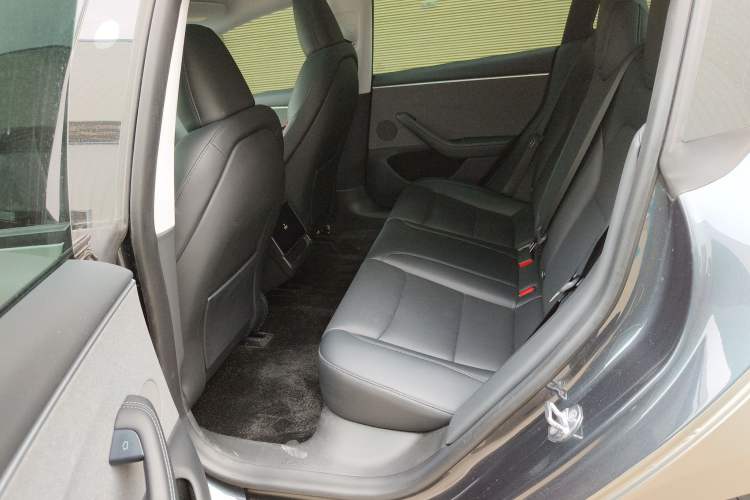 Used Tesla Model 3 2023 Rear-Wheel-Drive Version
