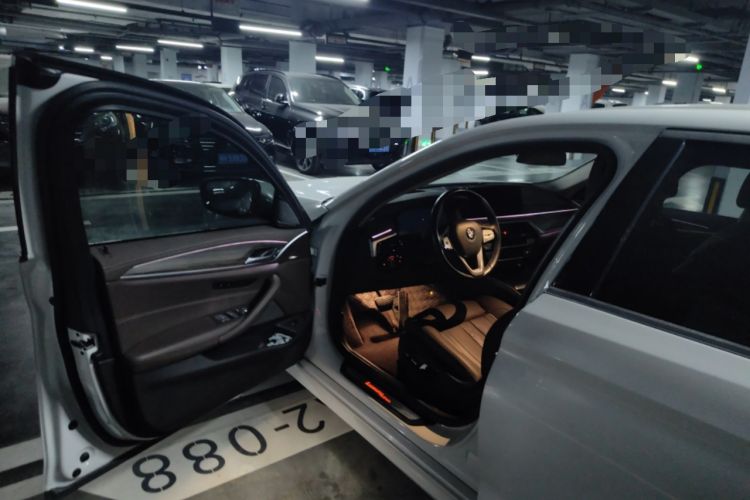 Used BMW 5 Series 2021 530Li Luxury Edition Premium Package
