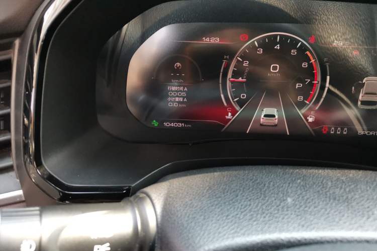 Used Haval F7 2020 1.5T Two-Wheel Drive i-Trend Odometer Close Up