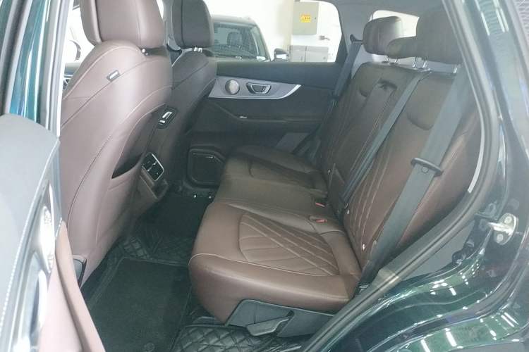 Used Chery Tiggo 8 PRO 2024 Champion Edition 290T Two-Wheel Drive Peak Version 5 Seats